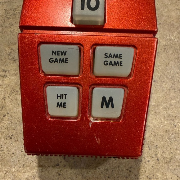 Vintage Hasbro Merlin 2004 Red Handheld Electronic Game - Tested - Picture 4 of 12